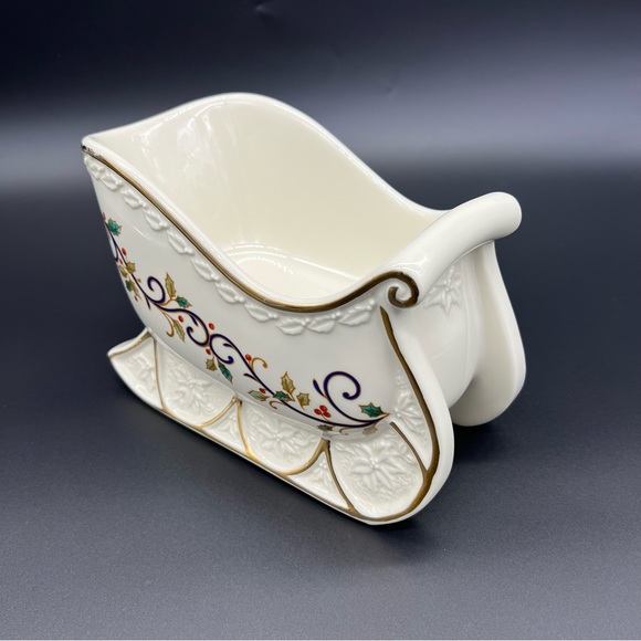 Mikasa Holly Sleigh Centerpiece Christmas Bowl KT410 - Picture 2 of 10